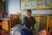 "Злоупотребляют правами родителей". Почему забрали из семьи восьмилетнюю Эльвиру